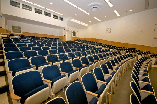 empty-lecture-hall-college-9021361.jpg
